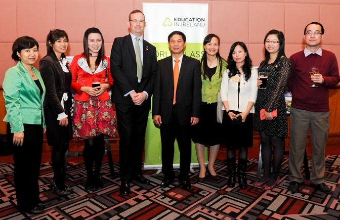 Group photo of Vietnam-Ireland alumni launch
